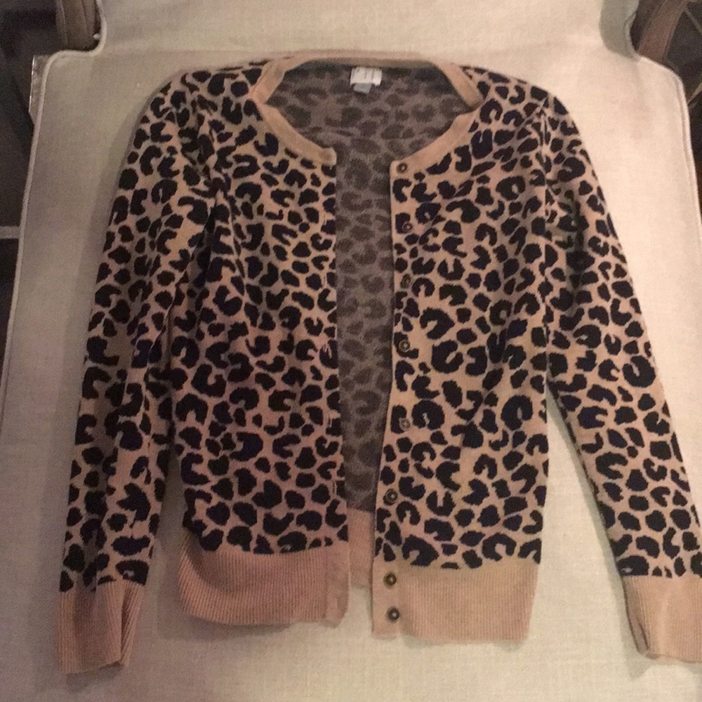 and away (Target) leopard sweater, size: Small
